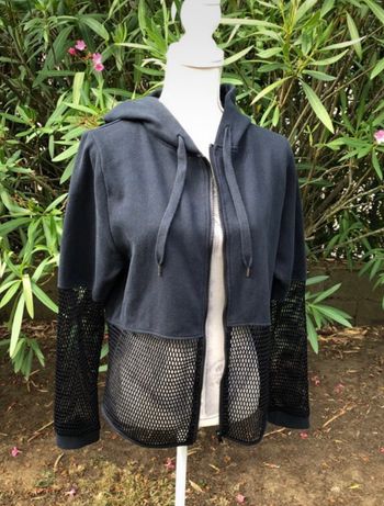 Gilet noir avec filet