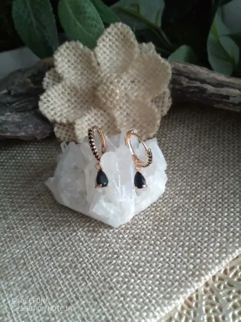 Petites créoles zircons noirs