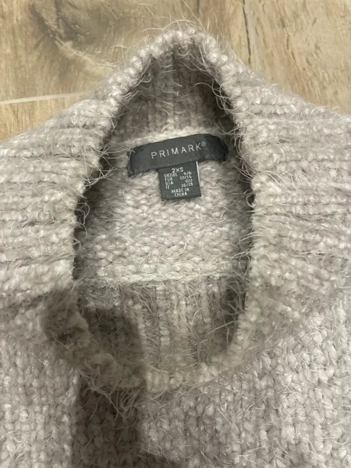 Pull gris clair - photo numéro 2