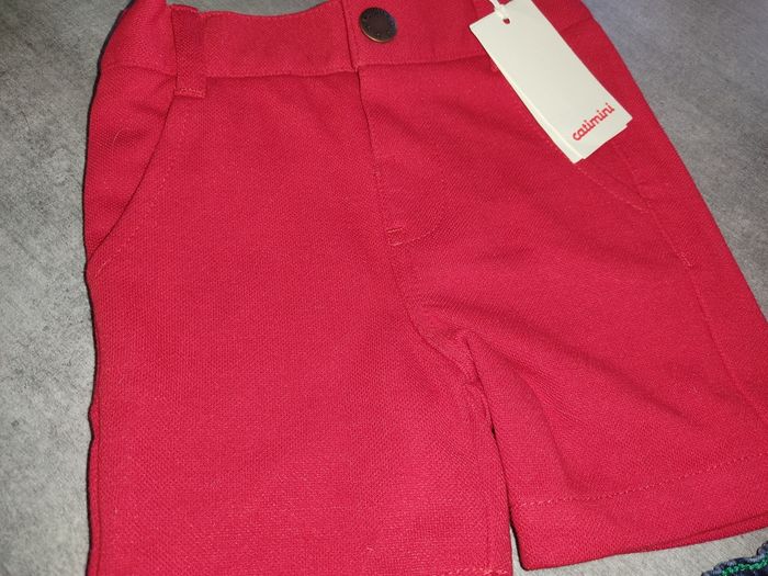 Short rouge neuf