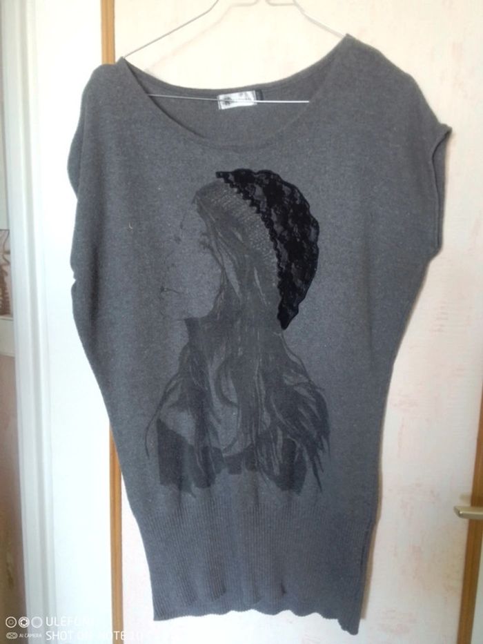 Haut/t-shirt taille 42/44