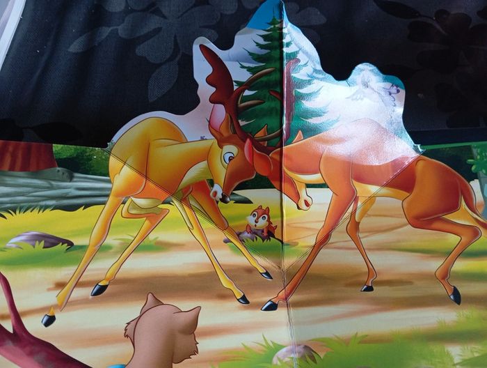 Lot 2 livres Bambi Pop up - photo numéro 3