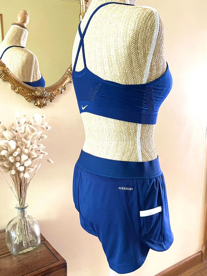 Ensemble Sportif brassière Nike et short adidas meme coloris bleu - photo numéro 2