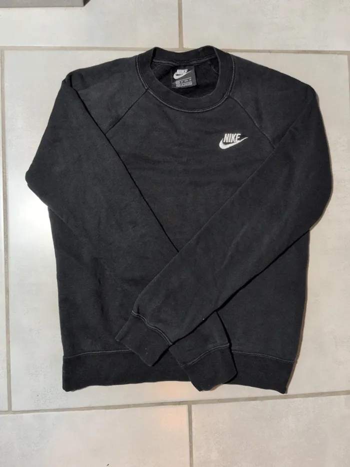 Pull Nike – Noir – Taille XS - photo numéro 2