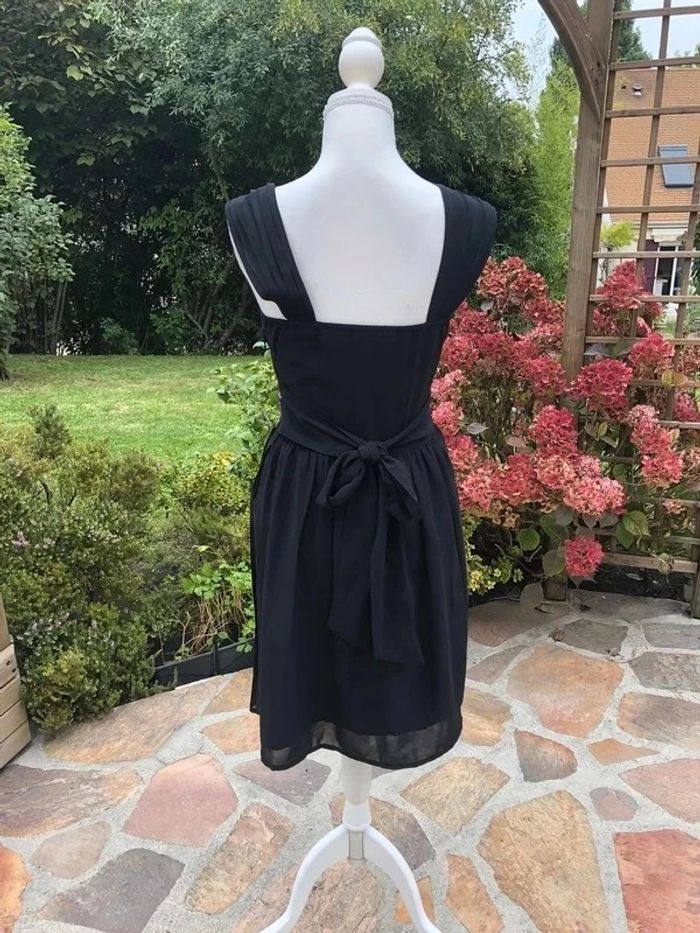 Robe Mogan neuve taille 38 - photo numéro 8