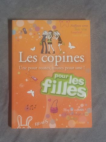 Les copines - Une pour toutes, toutes pour une Charlotte Grossetête