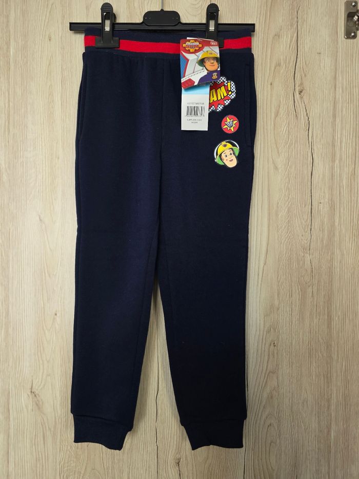 BAS DE JOGGING GARÇON 👦 SAM LE POMPIERS 🚒 FIREMAM BLEU MARINE NEUF AVEC ÉTIQUETTE DESSUS TAILLE 6ANS