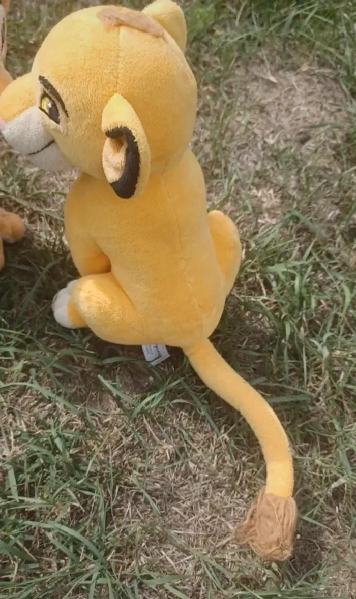 Peluche roi lion disneyland paris - photo numéro 3