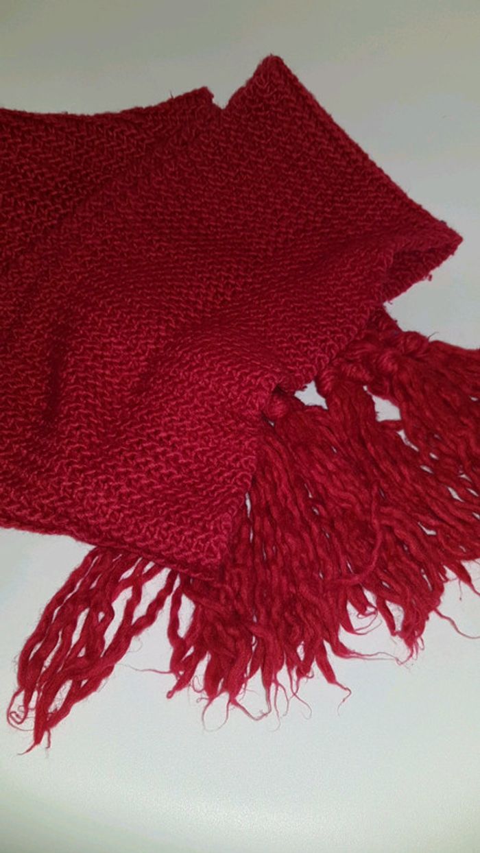 Écharpe rouge
