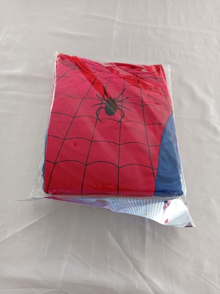 Déguisement Spiderman bleu et rouge 6ans - photo numéro 7