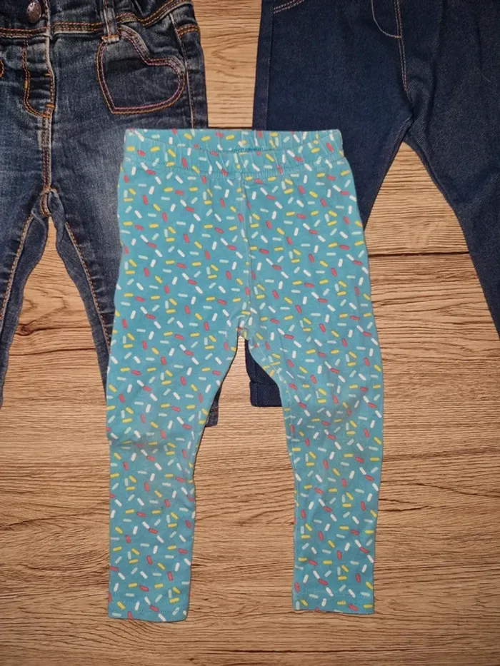 Lot pantalon fille 18 mois - photo numéro 2