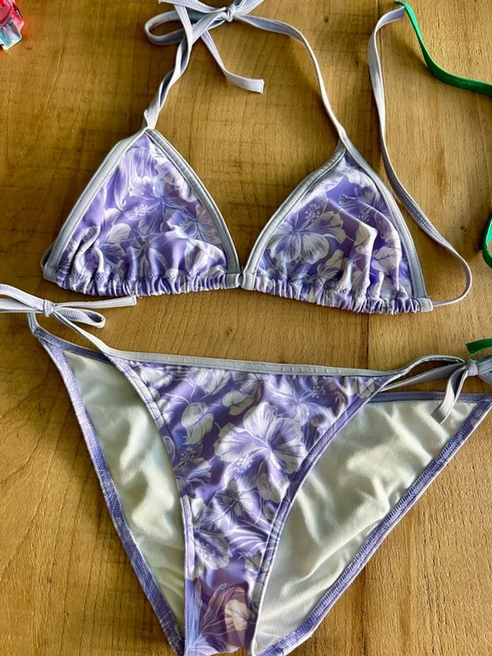 2 bikinis femme S - photo numéro 2