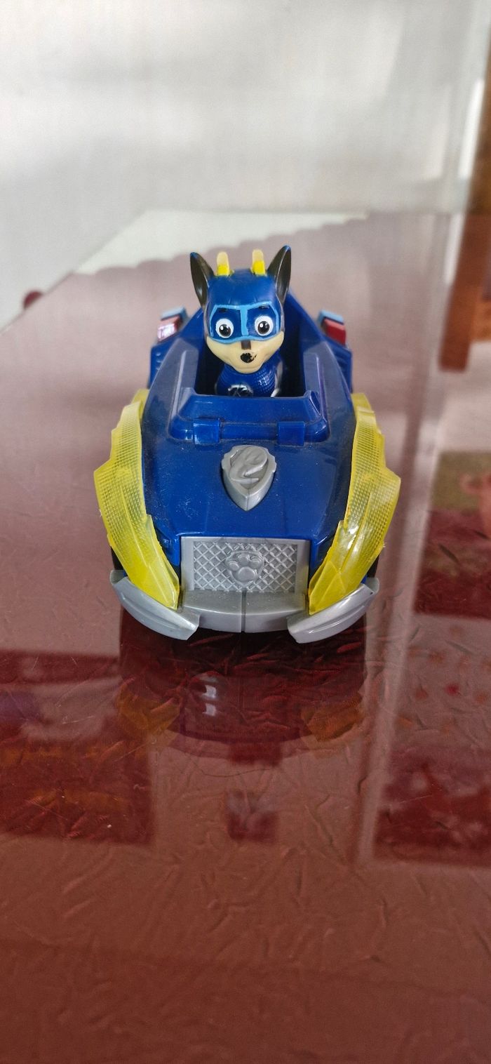 Véhicule Chase lumineux - photo numéro 2