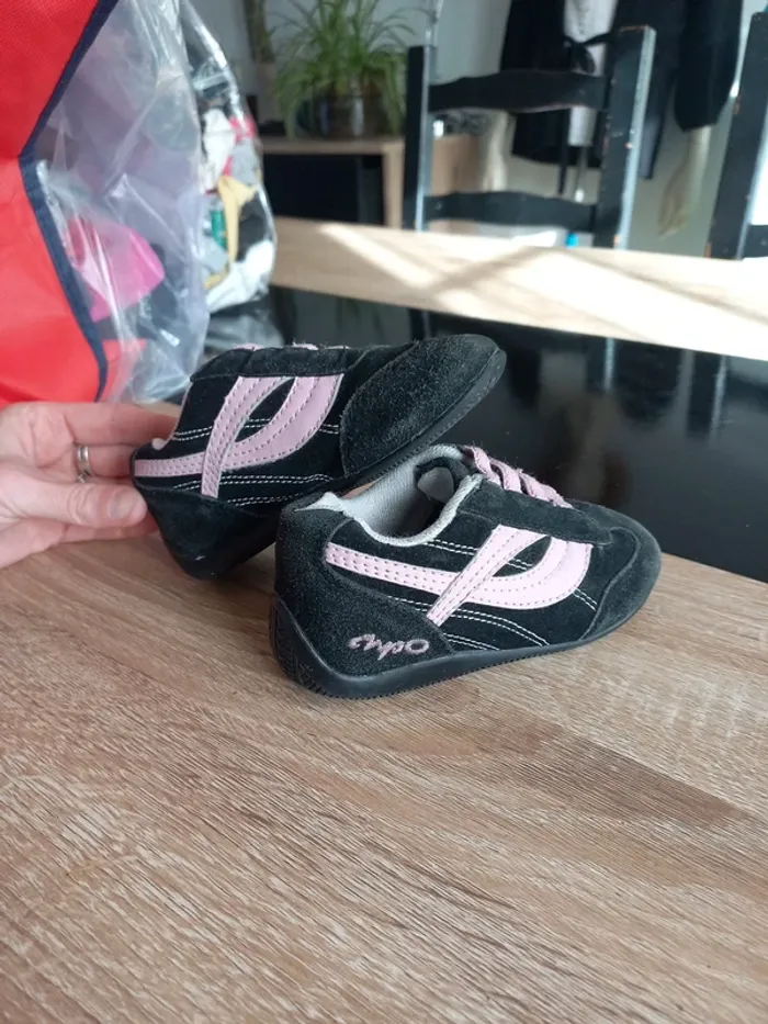 Basket bébé noir et rose T23 - photo numéro 10