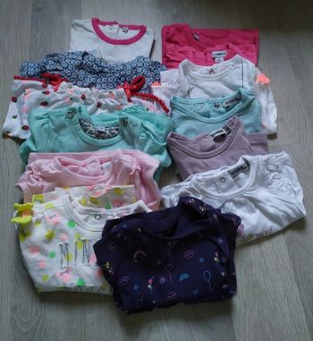 14 T-shirt manches courtes 3 mois
