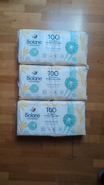3 paquets de couches Biolane taille 4