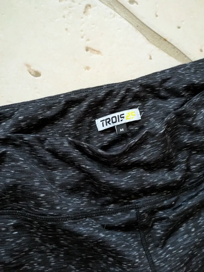 Joli legging de sport Trois 25 taille M noir de gris chiné - photo numéro 2