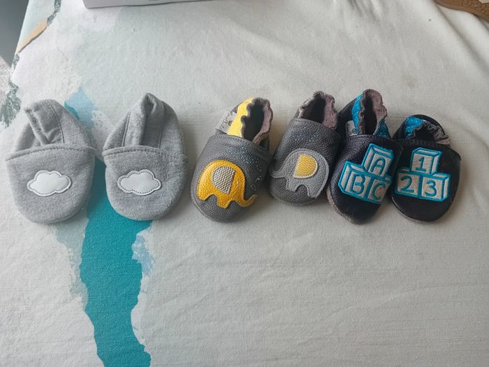 Lot chaussons bébé