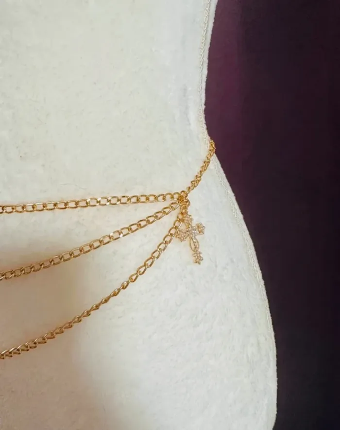 Ceinture métal ajustable Witch doré avec bijoux croix et perle - photo numéro 4