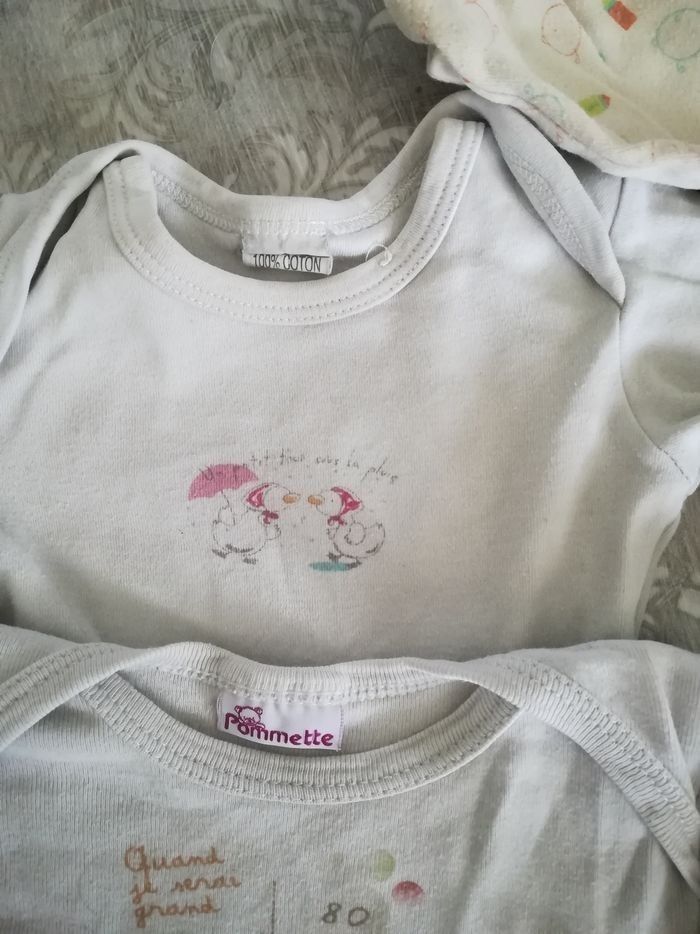 Lot de 5 bodies ml 6 mois - photo numéro 6