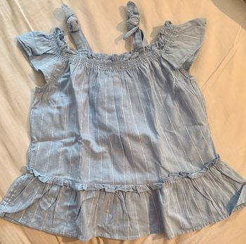 Blouse bleu clair taille 5 ans