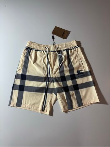 short Burberry