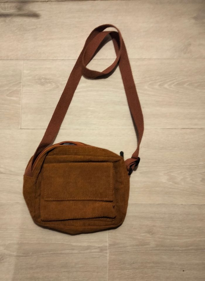 Un très joli sac pochette pour  femme - photo numéro 8