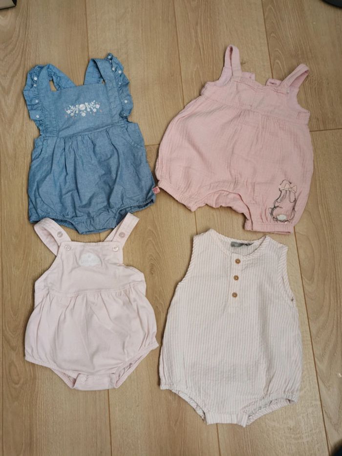 Lot 4 combishorts 3 mois
