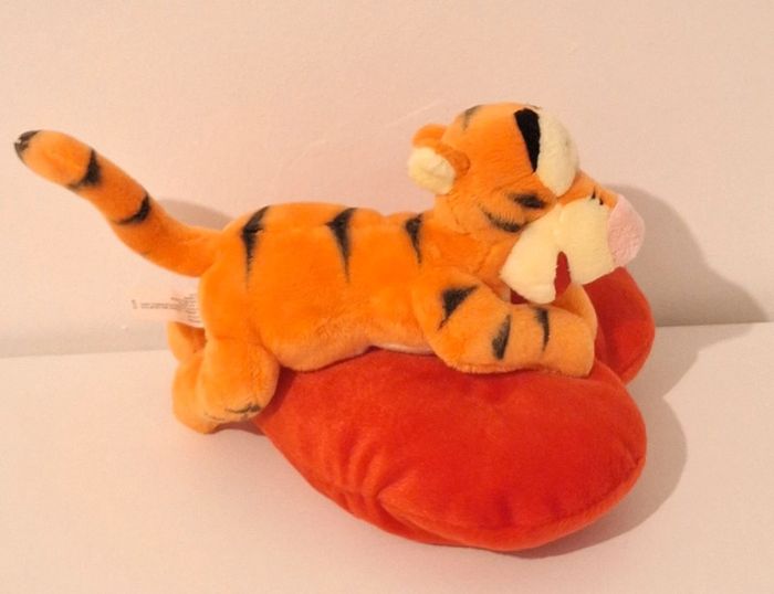 Peluche cœur Tigrou - photo numéro 3