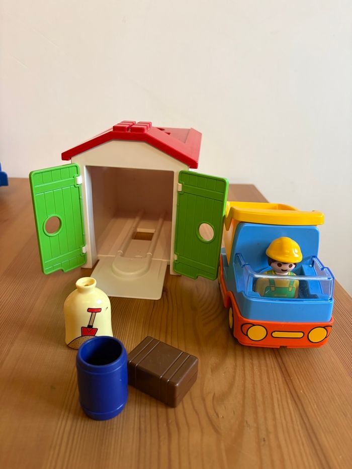 Playmobil 1.2.3 ouvrier avec camion et garage
