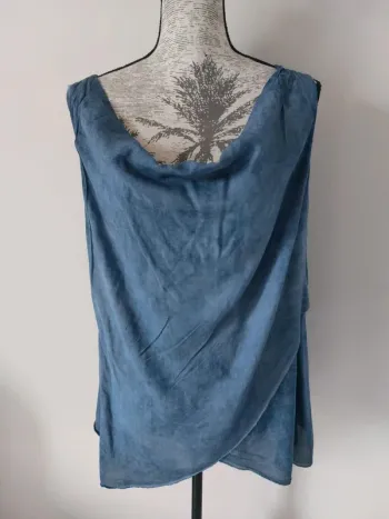 Haut fantaisie bleu