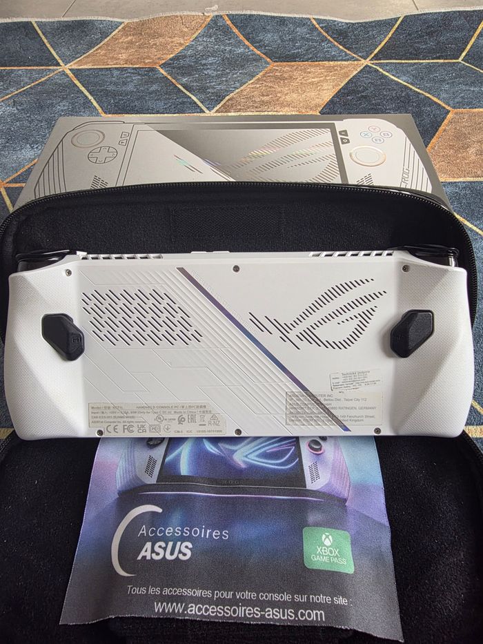 Console Asus Rog Ally Z1 Extreme - photo numéro 3