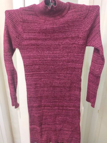 Robe pull bordeaux neuf