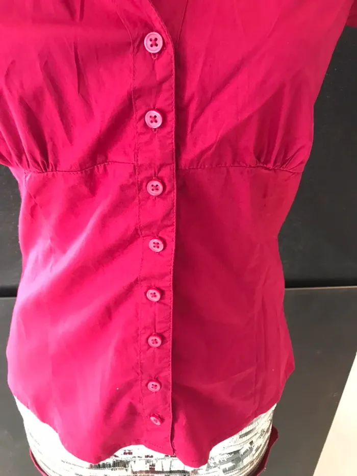 Chemise taille 38 - photo numéro 2
