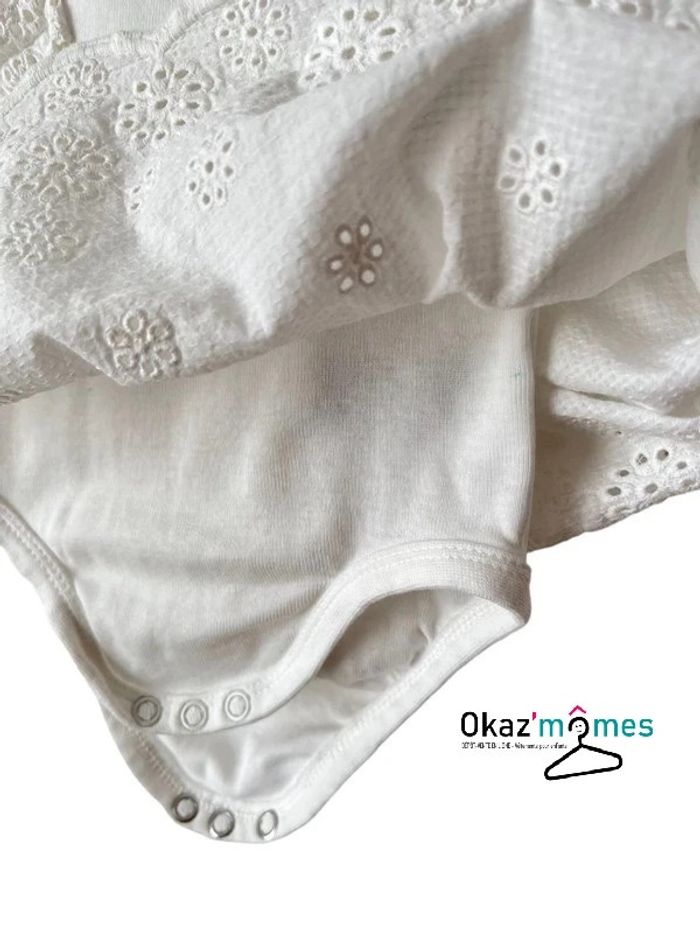 Robe d’été blanche à body intégré - H&M 62cm (2-4 mois) - photo numéro 3