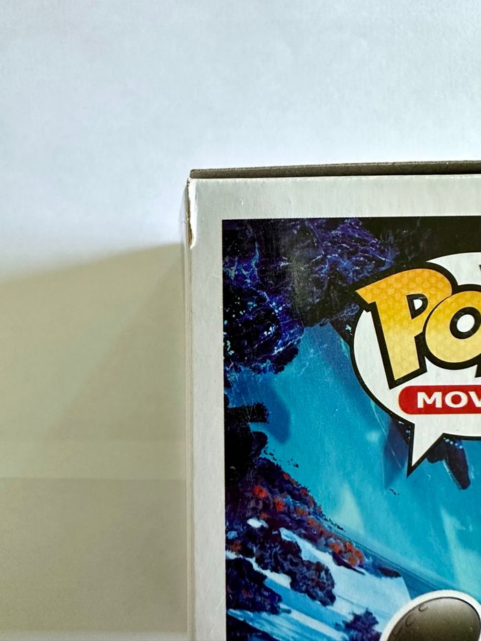 Figurine Funko Pop Night Lights numéro 728 Dragon - photo numéro 7