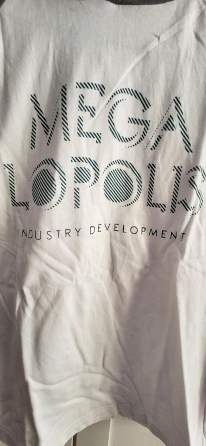 T shirt à capuche 10 ans - photo numéro 3