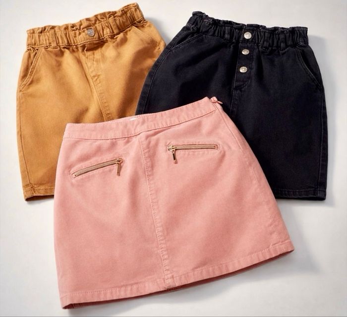 Lot 28 vêtements fille 8 ans - photo numéro 3