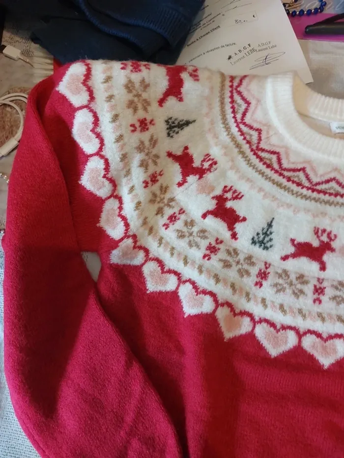 Pull de Noël neuf Vertbaudet 12A - photo numéro 3