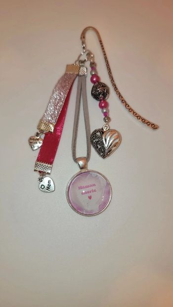 Cadeau maman, bijoux de sac ou marque page " maman chérie "