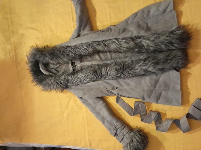 Gros lot Hiver Femme S Manteau + 2 écharpes + bonnet + pull assorti + gants - photo numéro 13