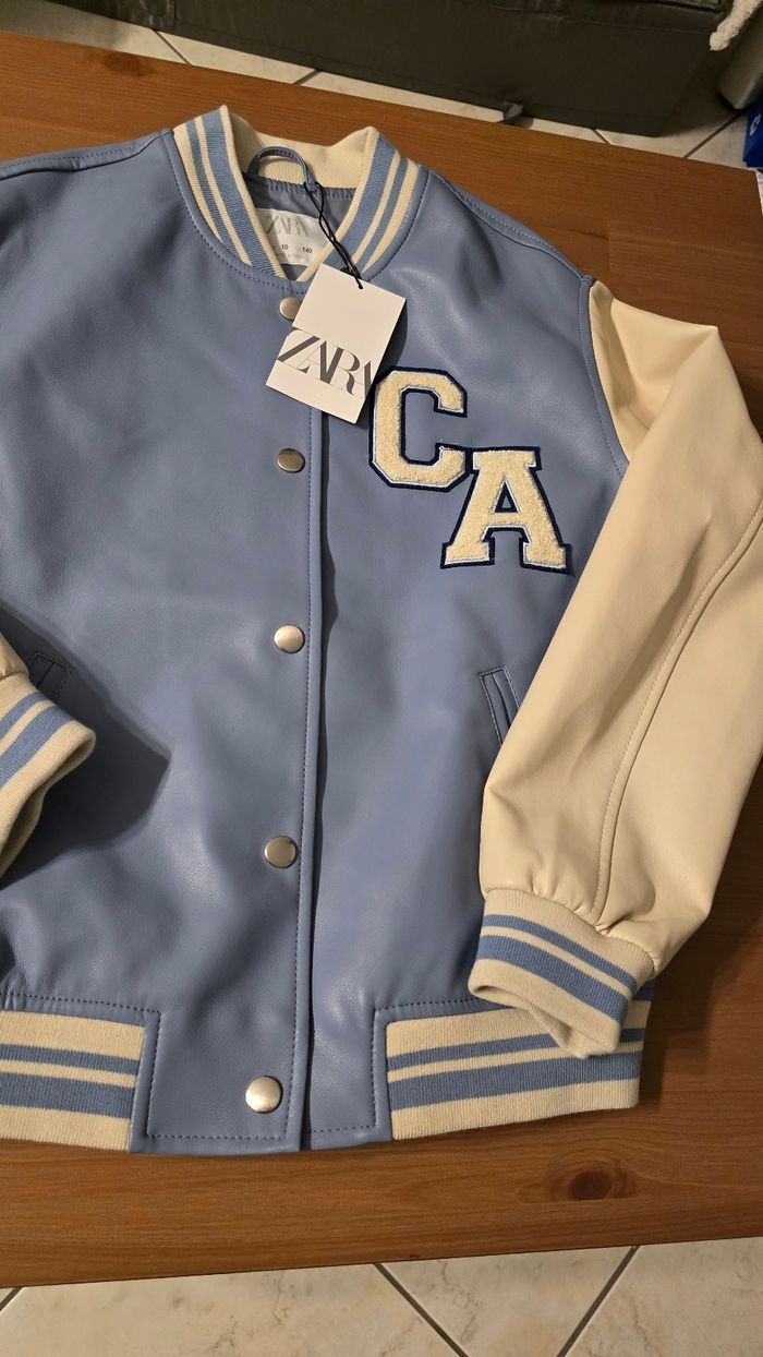 Neuve (non portée) 🏷😍🥰👌superbe  Veste teddy 10 ans fille 🏷😍(ferme)! - photo numéro 3