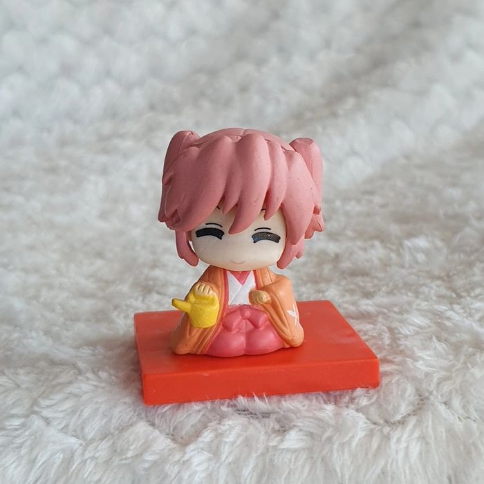 Petite figurine Hina gasha gashapon japon - photo numéro 2