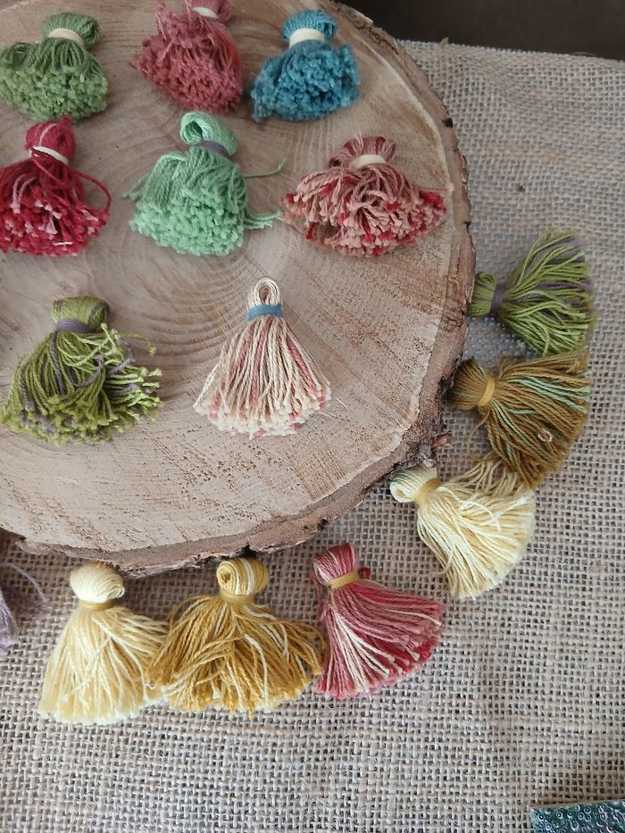 Lot de 20 gros pompons glands multicolore lot 1 - photo numéro 4