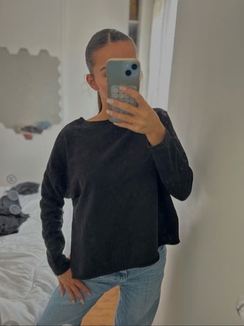 Pull noir