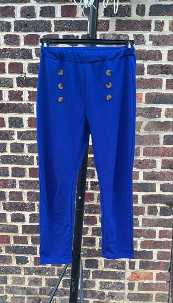 💙 Pantalon bleu roi à boutons – Taille M (Petite)