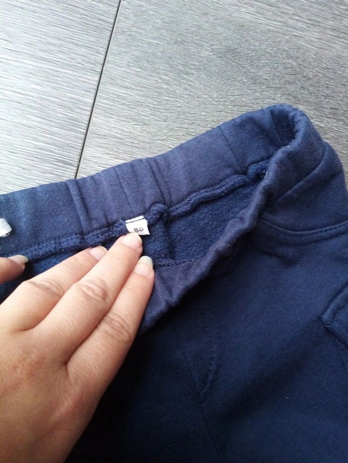 bas de jogging T.86 - photo numéro 3