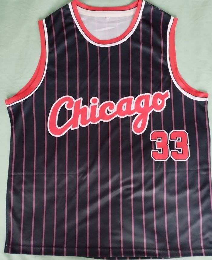 Maillot neuf de Pippen des Chicago Bulls, sans étiquette, jamais porté, taille XL
