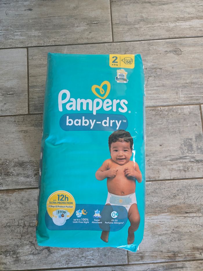 Couches Pampers Taille 2