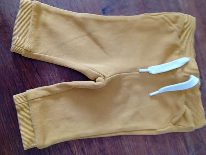 Lot de 2 pantalons taille 3 mois - photo numéro 2